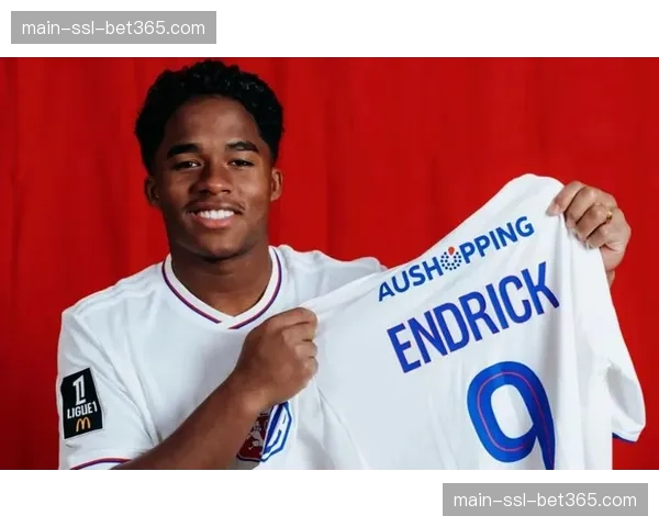 恩德里克租借加盟里昂后4场4球1助，当选球队1月最佳球员